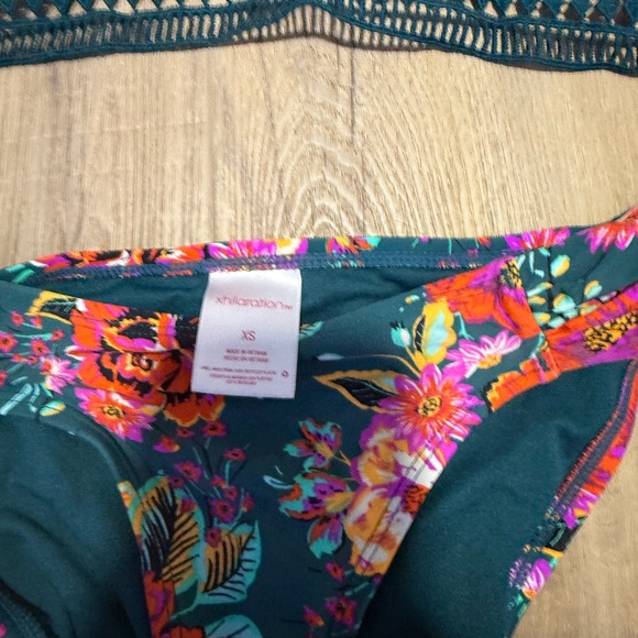 Floral Bikini Set - Picture 3 of 3